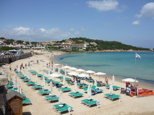 Baia Sardinia beach