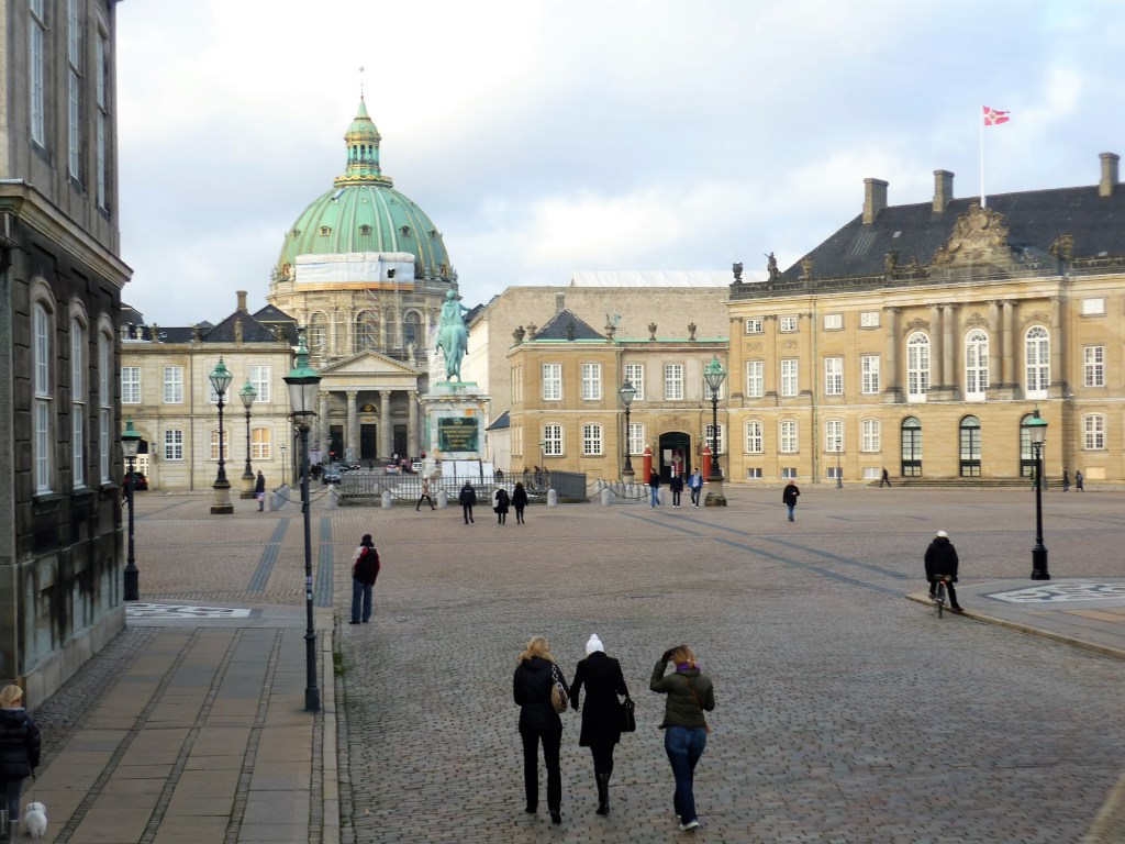 amalienborg-palace
