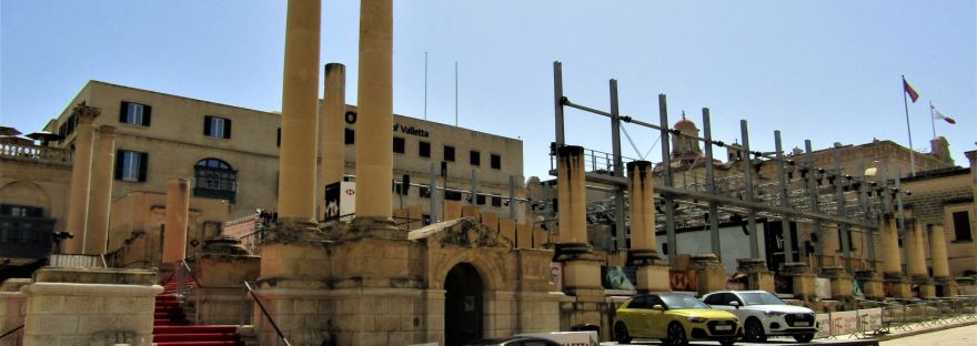 Pjazza Teatru Rjal Valletta