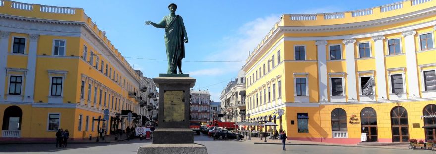 Duc de Richelieu statue Prymorsky Boulvard Odessa