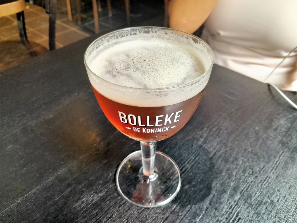 Local Antwerp Beer: Bolleke
