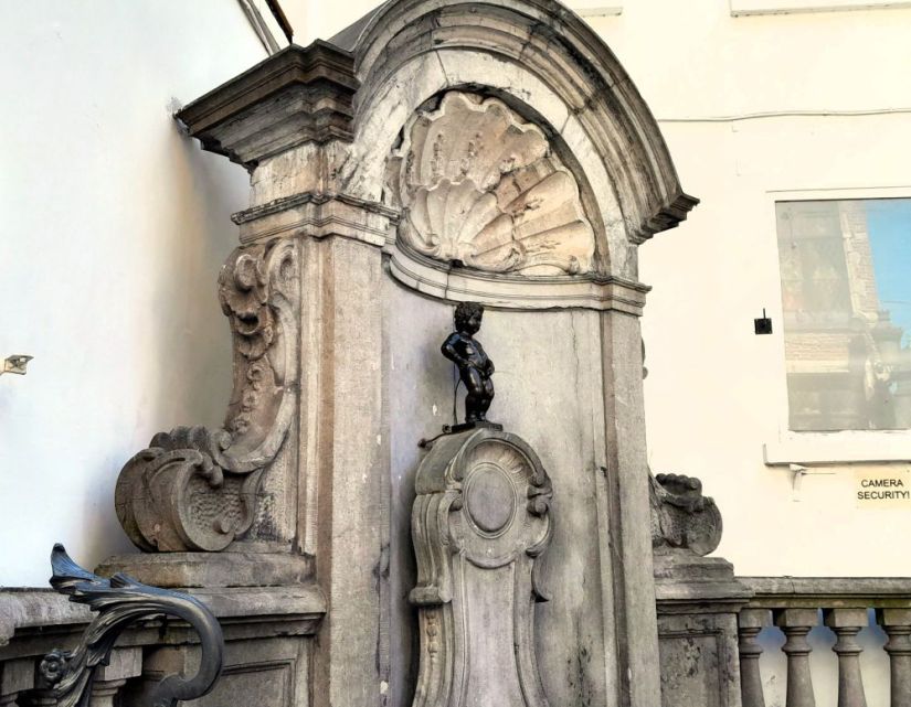Statue of Manneken Pis in Brussels